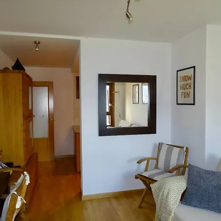 En Con Vistas Edif Aigualluts Lejlighed *